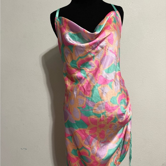 ASOS DESIGN Fuller bust ruched slip mini beach dress in kaleidoscope print - Picture 4 of 6